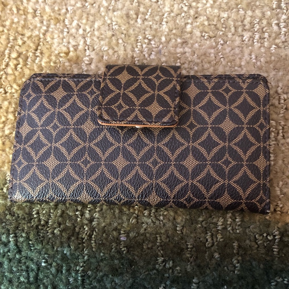 Fossil Wallet - image 1